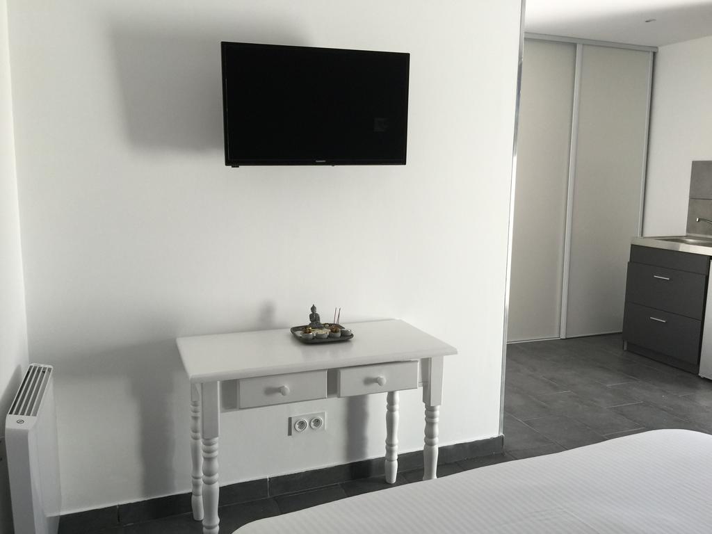 Chambres D'Hotes Le Mas Du Bijou Bleu Пюже-сюр-Аржан Экстерьер фото
